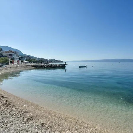 5 Apartman Podstrana